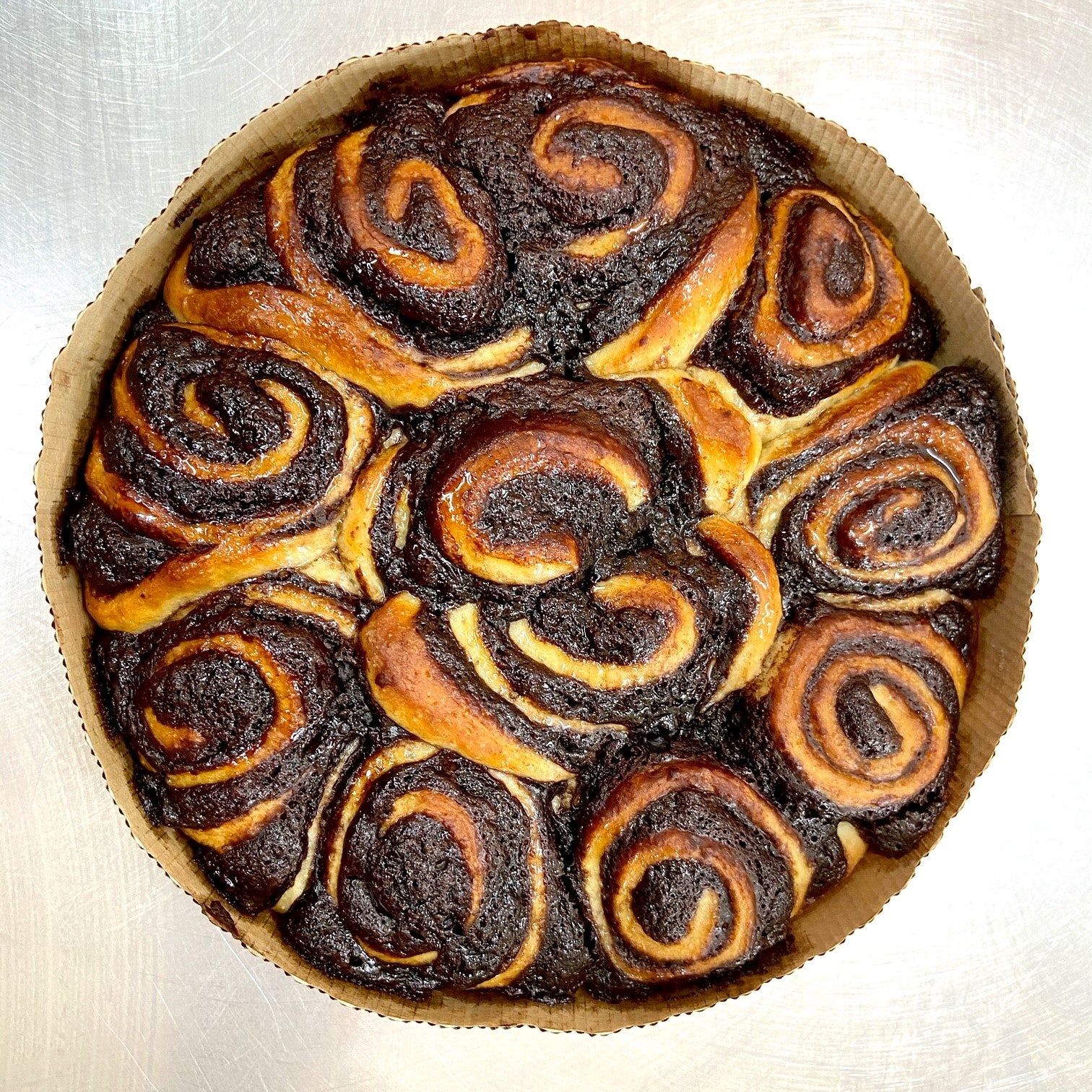 Scroll Cake chocolate scroll cake - round – 4meglutenfree